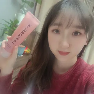 라플로렐 프로방스 로즈 폼클렌저 — 5점을 준 리뷰어가 2022년 4월 올린 사용 사진