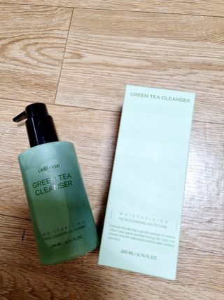 프리마인 메이크업과 들뜨는 각질까지 한방에 깐달걀로! 순하기까지한 셀베이스 그린티클렌저(200ml) — 4점을 준 리뷰어가 2023년 1월 올린 사용 사진