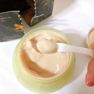 카오리온코스메틱스 사카로미세스와 시카의 만남        릴리피 릴렉싱 크림 진정한 탄력을 경험해보세요 — 5점을 준 리뷰어가 2021년 5월 올린 사용 사진