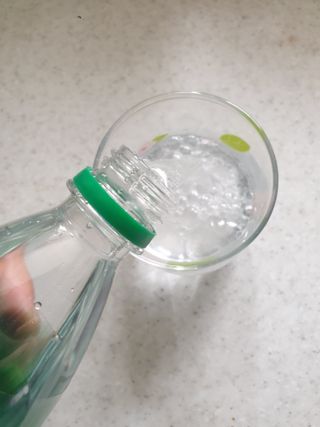 몽베스트 Montbest with Sparkling water Plain 20병 — 4점을 준 리뷰어가 2022년 6월 올린 사용 사진