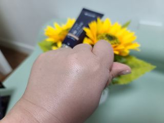 아이앤립 / EYENLIP 아이앤립 루센트 비비크림 2 Color — 5점을 준 리뷰어가 2021년 5월 올린 사용 사진
