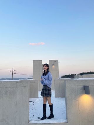 MAPLESYRUPFACTORY 메이플 피그먼트 맨투맨 8.COL — 4점을 준 리뷰어가 2023년 1월 올린 사용 사진