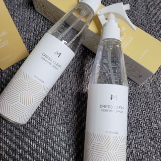 [엠메이데이] 드레스클리어 퍼퓸 스프레이 300ml 프리지아 가든향+프리지아 파출리향 — 5점을 준 리뷰어가 2022년 1월 올린 사용 사진