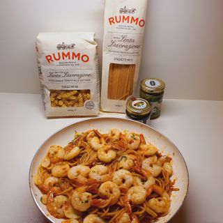 이탈리안 프리미엄 파스타 룸모 Rummo 파스타 2종 + 바질 페스토 + 블랙 트러플 페이스트 — 5점을 준 리뷰어가 2021년 7월 올린 사용 사진