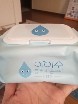 아이수 블루니 몬스터 아기 물티슈 — 4점을 준 리뷰어가 2020년 12월 올린 사용 사진