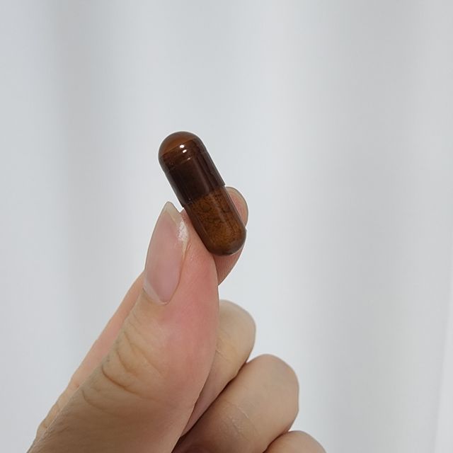 홍삼의 강력한 에너지, 이제는 흡수율을 높인 최첨단 캡슐로 간편하게 초고속 충전하세요. 리뷰 사진