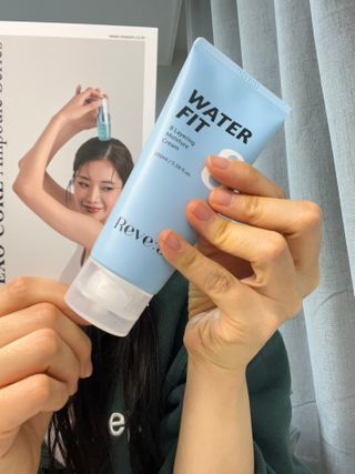 나우 [리브엠]피부 속부터 겹겹이, 촘촘하게! 워터핏8중 수분착붙 크림 — 5점을 준 리뷰어가 2024년 12월 올린 사용 사진