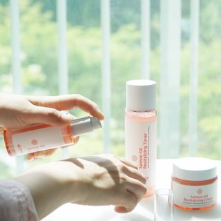 아이앤립 / EYENLIP 아이앤립 연어오일 리바이탈라이징 토너+앰플+크림 3종 세트 — 5점을 준 리뷰어가 2021년 5월 올린 사용 사진