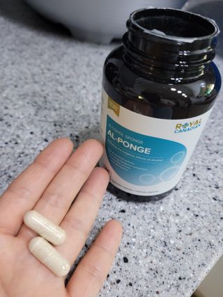 로얄 캐네디언 간 건강도 챙겨주는 술자리 필수템, 알폰지 — 5점을 준 리뷰어가 2023년 6월 올린 사용 사진