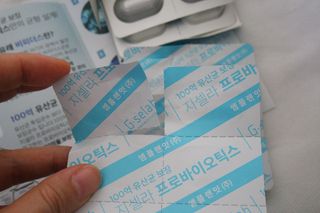 [지셀라] 프로바이오틱스 100억 유산균 보장 (1개월분 / 350mg X 30캡슐) — 4.5점을 준 리뷰어가 2023년 6월 올린 사용 사진