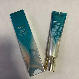 [NEW 탄력유턴 아이크림] AHC 유스 래스팅 리얼 아이크림 포 페이스 — 5점을 준 리뷰어가 2021년 2월 올린 사용 사진