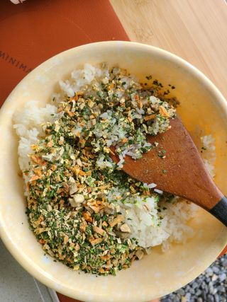 해풀잎 누구나 김밥*1ea [(혼합야채 35g *1ea,  김밥김 (5g, 5ea),  양념간장 (6g, 5ea), 참기름(5g, 2ea)] — 4점을 준 리뷰어가 2022년 7월 올린 사용 사진