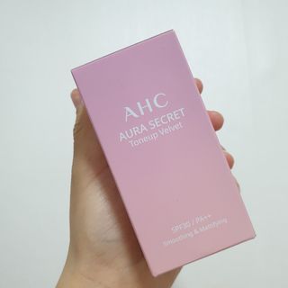 AHC 아우라 시크릿 톤업 벨벳 — 4점을 준 리뷰어가 2021년 5월 올린 사용 사진