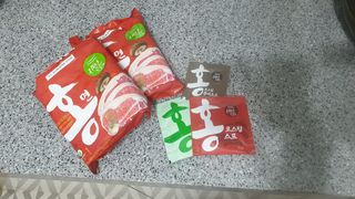 [풀무원] 자연은맛있다 정면, 백면, 홍면  세트 — 5점을 준 리뷰어가 2021년 4월 올린 사용 사진