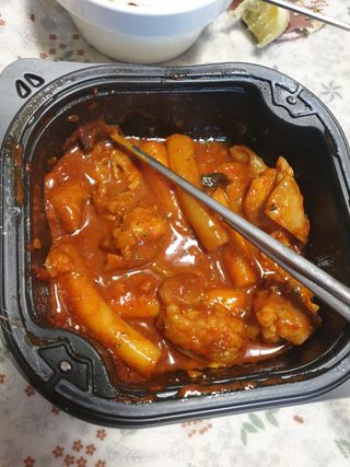 한성기업 무볼레 닭떡볶이+해물떡볶이 2종 세트 — 5점을 준 리뷰어가 2021년 10월 올린 사용 사진