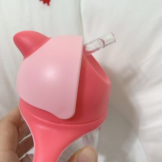 유비맘 트라이탄 코니빨대컵_컬러 랜덤 발송 — 5점을 준 리뷰어가 2020년 12월 올린 사용 사진