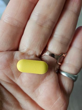 [경남제약헬스케어] 런칭기념 케어플러스 B로날린 1,000mg X 60정(2개월분)/비타민B군 — 5점을 준 리뷰어가 2023년 10월 올린 사용 사진