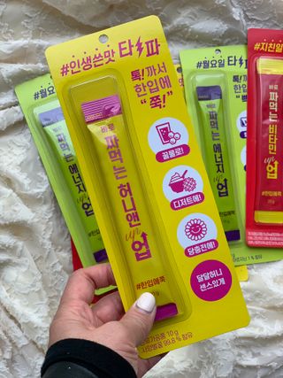 아임오 편의점 신상 타파, 바로 짜먹는 3종 _ 에너지업X2ea, 비타민업X2ea, 허니앤업X2ea — 5점을 준 리뷰어가 2021년 11월 올린 사용 사진