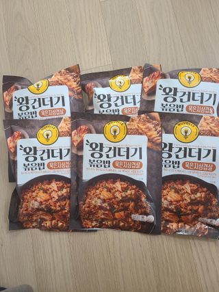 한성기업 무볼레 왕건더기 볶음밥 묵은지삼겹살 — 4점을 준 리뷰어가 2021년 10월 올린 사용 사진