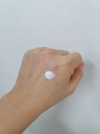 멈칫(MUMCHIT) 멜팅 바디로션 — 4점을 준 리뷰어가 2022년 1월 올린 사용 사진