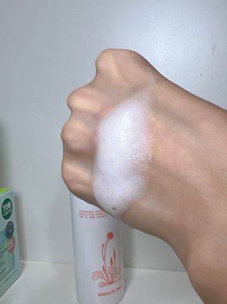 MF프리 [닥터문] 유산균 락토케어 질경초 여성청결제 200ml (폼타입) — 4.5점을 준 리뷰어가 2024년 8월 올린 사용 사진
