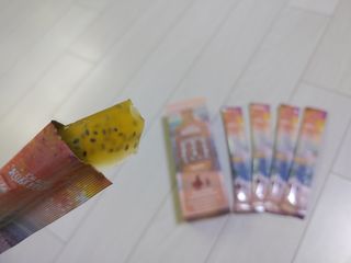 엘리샤코이 아임얼라이브 콤부차 콜라겐 506 스틱젤리 패션프루트 — 5점을 준 리뷰어가 2021년 6월 올린 사용 사진