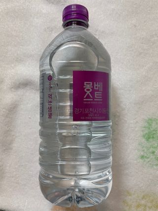 몽베스트 MONTBEST 1L 12입 — 4.5점을 준 리뷰어가 2022년 3월 올린 사용 사진