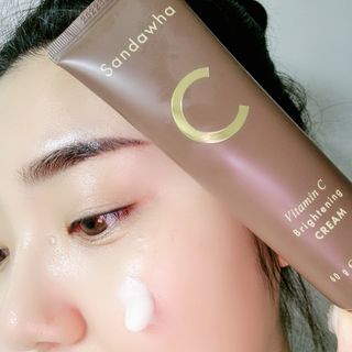 산다화 비타민C 화이트닝 크림 — 5점을 준 리뷰어가 2023년 5월 올린 사용 사진
