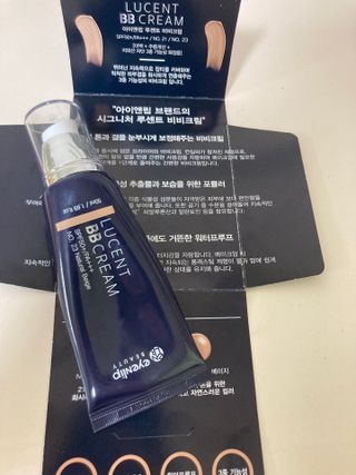 아이앤립 / EYENLIP 아이앤립 루센트 비비크림 2 Color — 2점을 준 리뷰어가 2021년 5월 올린 사용 사진
