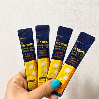 [LIVE] 키스립 바이오 회사에서 만든 숙취해소제 키스립 코드레드 & 뉴키스립비타 set — 5점을 준 리뷰어가 2022년 4월 올린 사용 사진