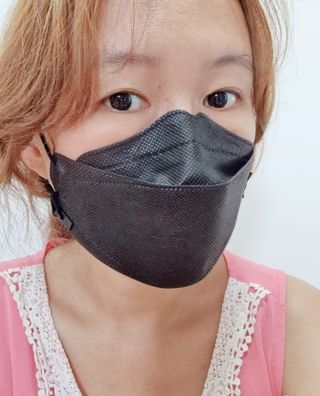 에버그린 순면 끈조절 KF80 마스크 - 화이트/블랙 컬러 대형 - 10매 — 5점을 준 리뷰어가 2021년 6월 올린 사용 사진