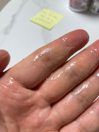 벨먼 내추럴스파 수분광채 스크럽 바디워시 600ml 5종 — 5점을 준 리뷰어가 2022년 5월 올린 사용 사진