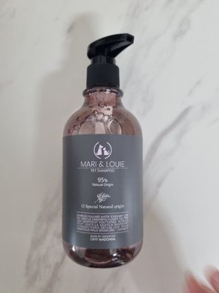 마리앤루이펫샴푸 [mari and louie pet shampoo] — 5점을 준 리뷰어가 2021년 6월 올린 사용 사진