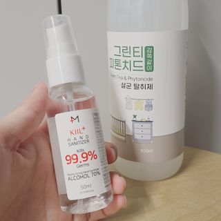 [엠메이데이] 그린티 피톤치드 감쪽같이 500ml + 손소독액 50ml — 5점을 준 리뷰어가 2022년 3월 올린 사용 사진