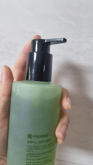 프리마인 메이크업과 들뜨는 각질까지 한방에 깐달걀로! 순하기까지한 셀베이스 그린티클렌저(200ml) — 5점을 준 리뷰어가 2023년 5월 올린 사용 사진