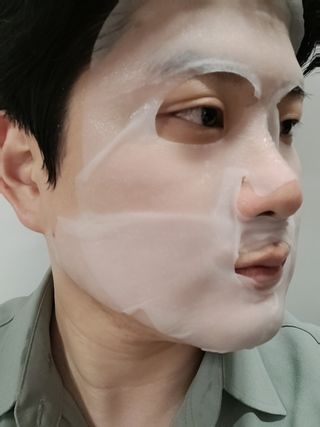 태그스킨 4스텝 주름개선 피부미백 영양 마스크팩 3개 세트(최신버전) — 5점을 준 리뷰어가 2022년 3월 올린 사용 사진