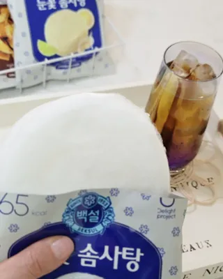 딜라이트 프로젝트  달콤한 눈꽃 간식세트( 눈꽃 솜사탕 / 레몬라임 솜사탕 / 달고나 총 7EA+스마트톡 증정) — 5점을 준 리뷰어가 2022년 5월 올린 사용 사진