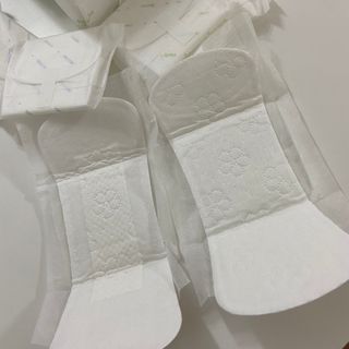 허그미 유기농 순면커버 팬티라이너 + 울트라라이너 — 5점을 준 리뷰어가 2021년 8월 올린 사용 사진