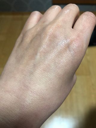 르핸스 퍼포밍 2 핸드&네일 비반트포렛/베티버포그 — 4.5점을 준 리뷰어가 2023년 2월 올린 사용 사진