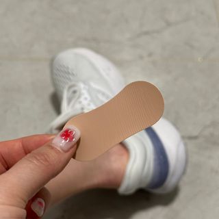 3M 넥스케어 물집방지쿠션테이프 1매 + 물집방지패드 10매 — 4점을 준 리뷰어가 2024년 3월 올린 사용 사진