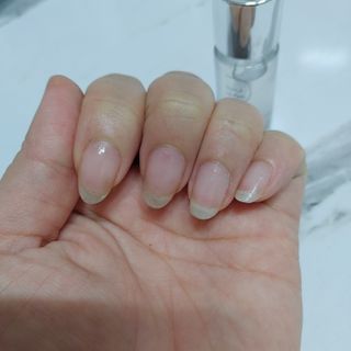 르미니마카롱 비건 네일 트리트먼트 5종 택1 — 5점을 준 리뷰어가 2022년 8월 올린 사용 사진