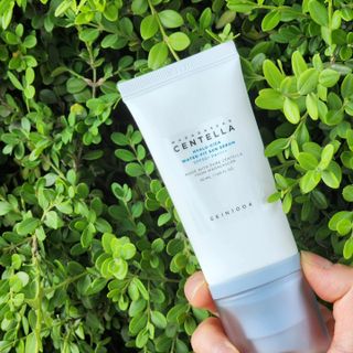 MF[스킨1004] 마다가스카르 센텔라 히알루-시카 워터핏 선세럼 50ml — 5점을 준 리뷰어가 2024년 5월 올린 사용 사진
