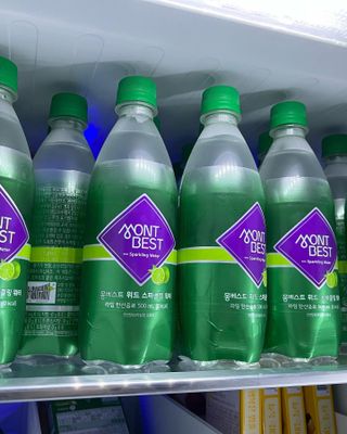 몽베스트 Montbest with Sparkling water Lime20병 — 4.5점을 준 리뷰어가 2022년 11월 올린 사용 사진
