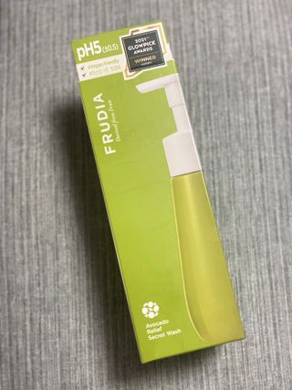 [후르디아] 아보카도 약산성 비건 여성 청결제 — 4점을 준 리뷰어가 2022년 3월 올린 사용 사진