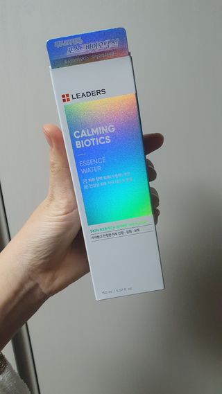 리더스코스메틱 리더스 카밍 바이오틱스 에센스 워터 — 5점을 준 리뷰어가 2022년 1월 올린 사용 사진