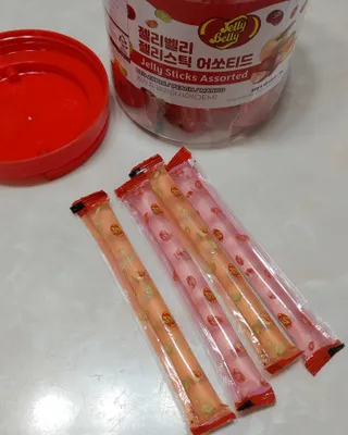 젤리벨리 젤리스틱 어쏘티드 900g — 5점을 준 리뷰어가 2022년 8월 올린 사용 사진