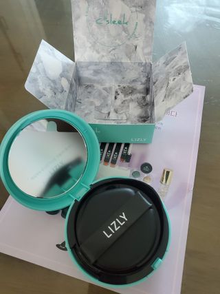 리즐리 씨슬릭 톤업 쿨링 쿠션 15g — 5점을 준 리뷰어가 2021년 8월 올린 사용 사진