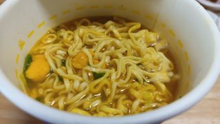 NISSIN 닛신 컵누들  4종 - 씨푸드오리지날, 씨푸드 스파이시, 씨푸드 커리, 씨푸드 XO소스 — 5점을 준 리뷰어가 2022년 4월 올린 사용 사진
