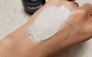 스킨큐어 산다화 씨위드 머드 팩 — 5점을 준 리뷰어가 2022년 9월 올린 사용 사진