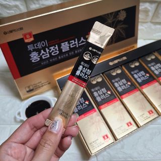 서울약사신협_투데이홍삼정플러스스틱_10g x 60포 — 5점을 준 리뷰어가 2021년 7월 올린 사용 사진